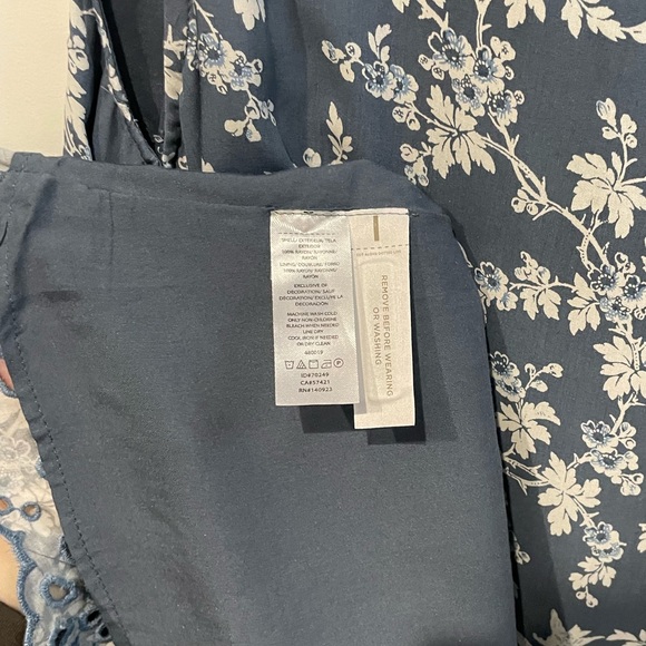 LOFT Antique Blue & White Floral Bird Print Eyelet Trim Dress - L - NWT - Picture 6 of 7